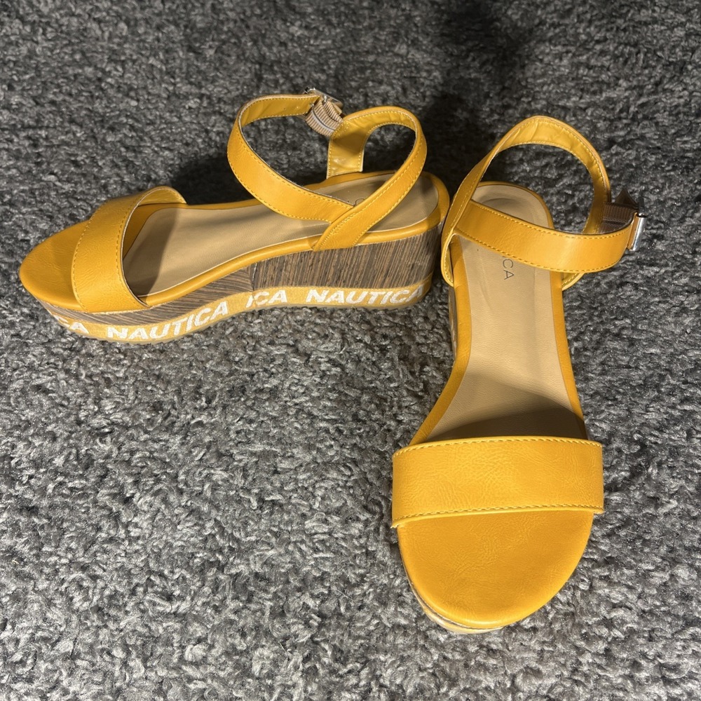 Nautica Sandal Women's Size 6.5 Mustard Faux Wood Wedge Sandal  Buckle